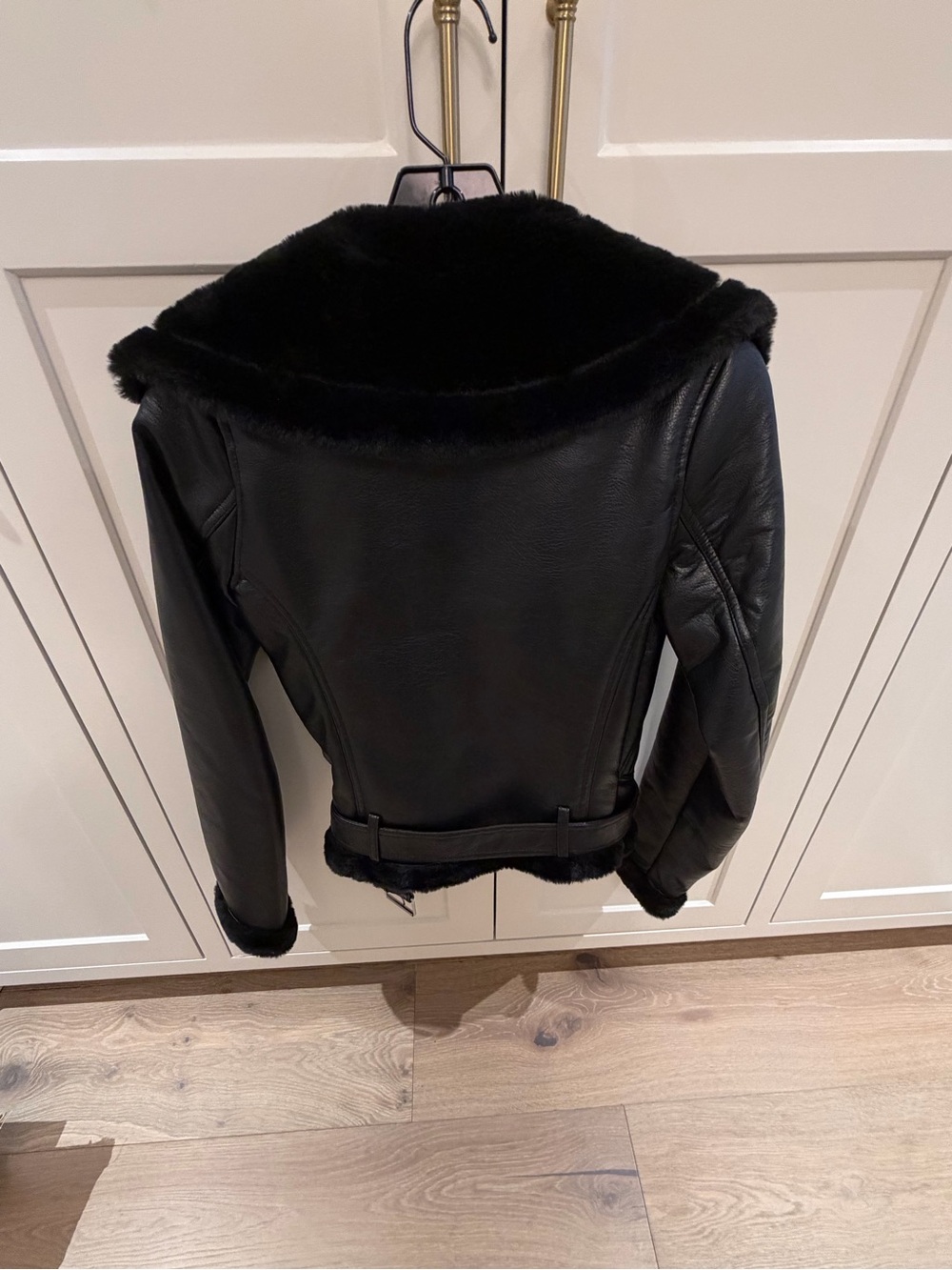 Abercrombie & Fitch Black Faux-Leather Shearling Moto Jacket - Women - Picture 10 of 10